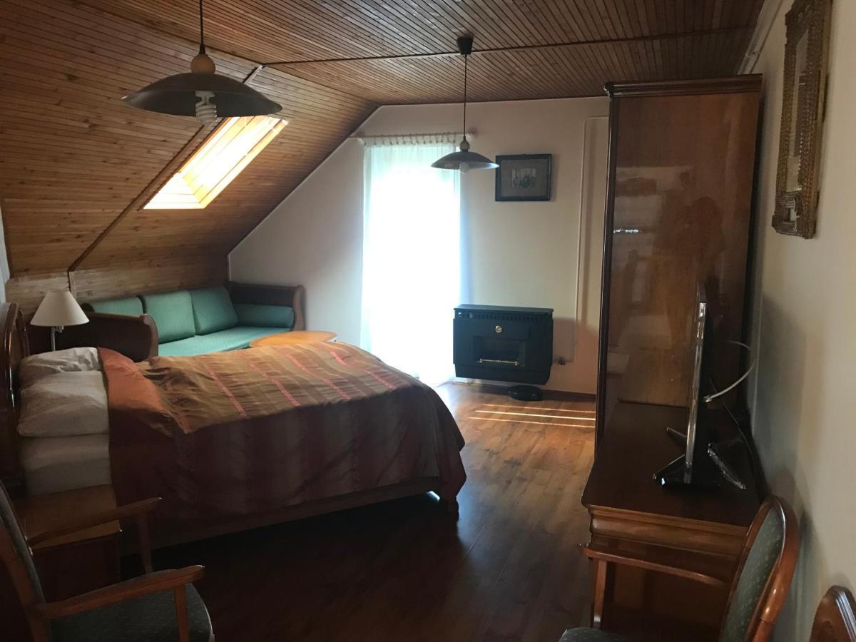 Xenia Apartment