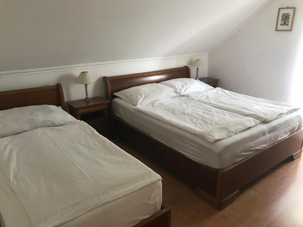 Xenia Apartment