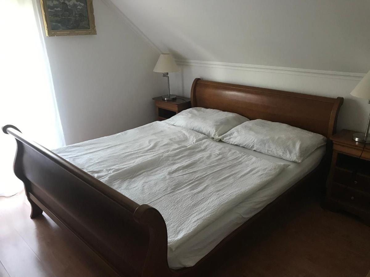 Xenia Apartment